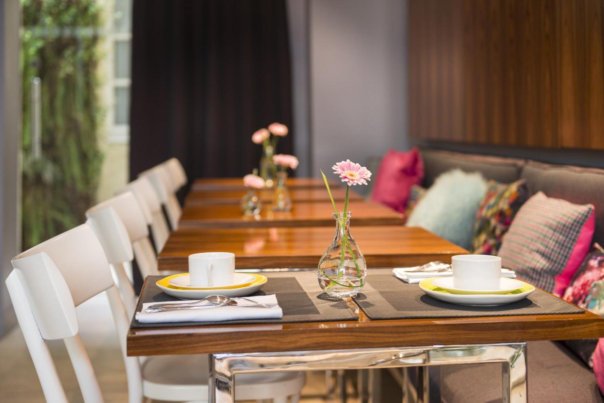 Hotel Le Placide Saint-germain Des Pres Paris