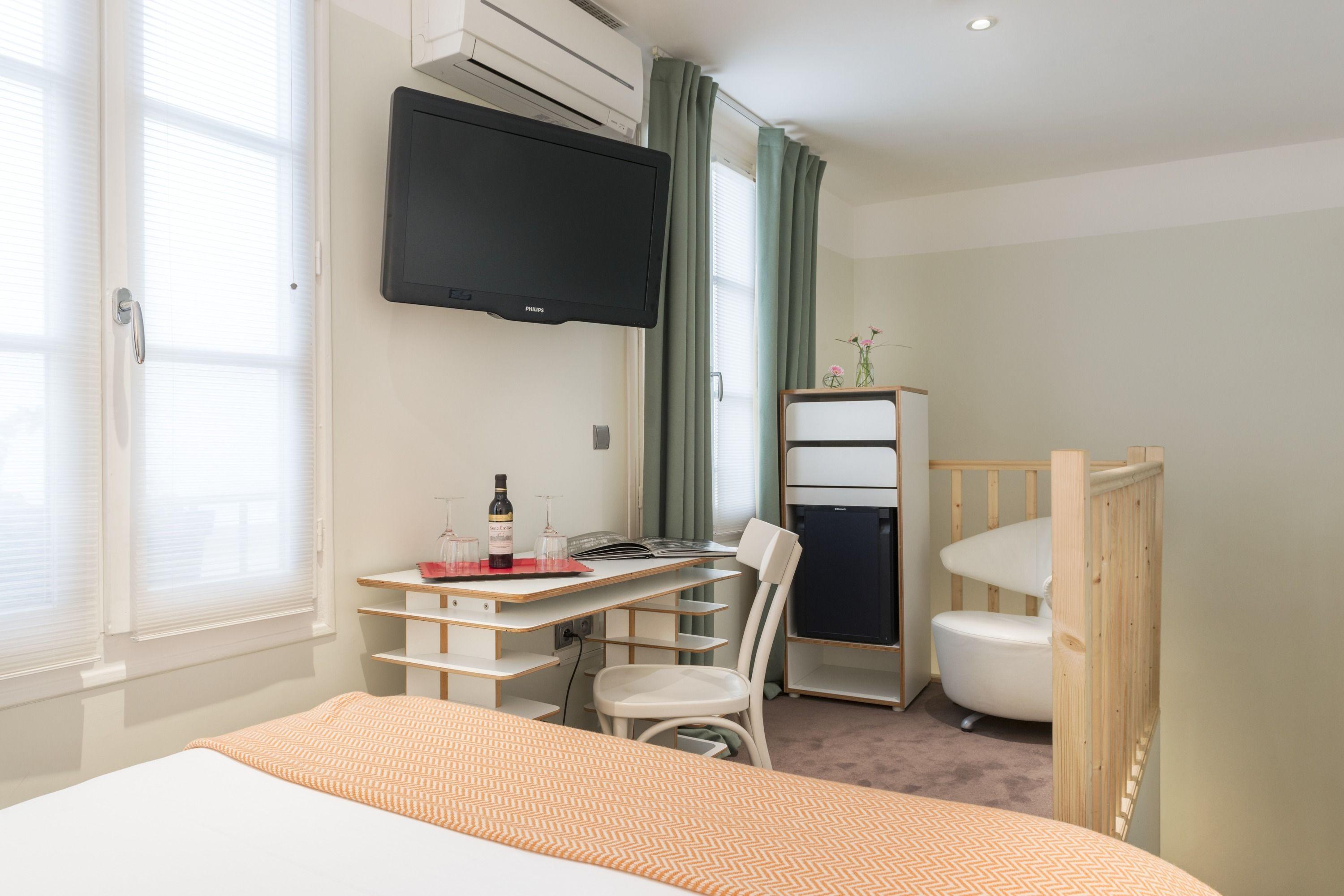 Hotel Le Placide Saint-germain Des Pres 4*